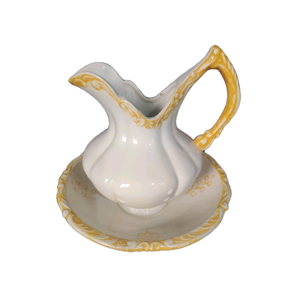 Vintage Hand Carved Gold And White Pitcher And‎ Water Bowl Set